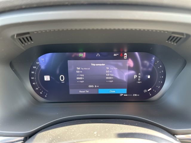 New 2026 Volvo XC60 B5 Plus w/ Climate Package image 16