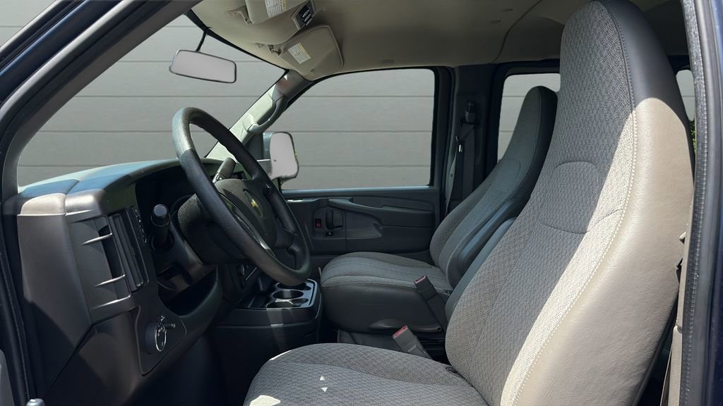 Used 2015 Chevrolet Express 3500 LT w/ LT Preferred Equipment Group RWD image 10