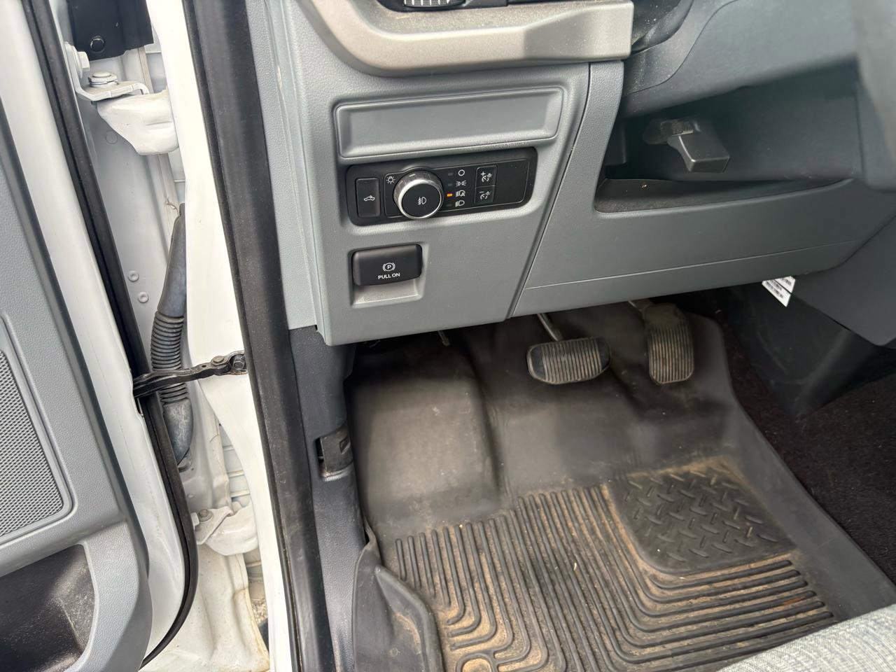 Used 2021 Ford F150 XLT w/ Trailer Tow Package AWD/4WD image 15