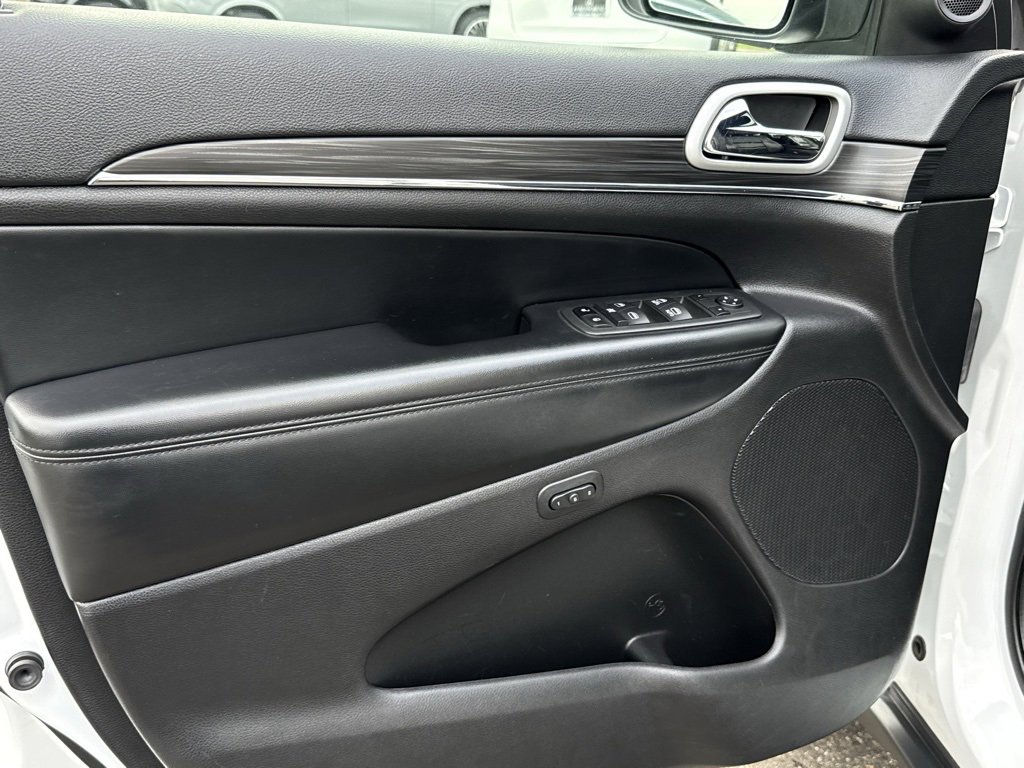 Used 2022 Jeep Grand Cherokee Limited image 20