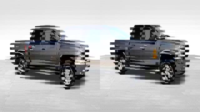 Used 2013 Chevrolet Silverado 1500 LT w/ Interior Plus Package image 2