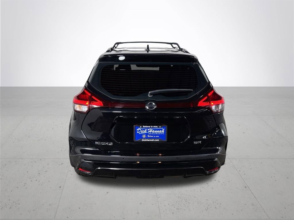 Used 2021 Nissan Kicks SR w/ SR Premium Package FWD image 7