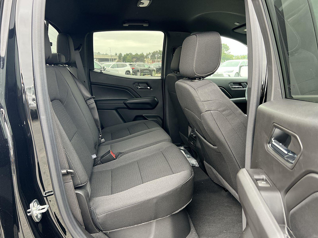 New 2026 GMC Canyon Elevation w/ LPO, Black Badging Package RWD image 29