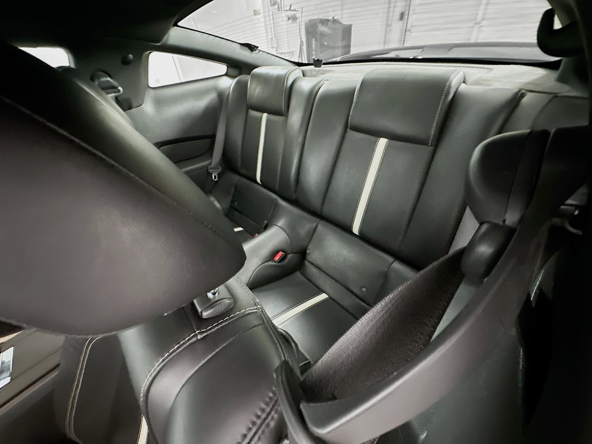 Used 2010 Ford Mustang GT Premium image 24