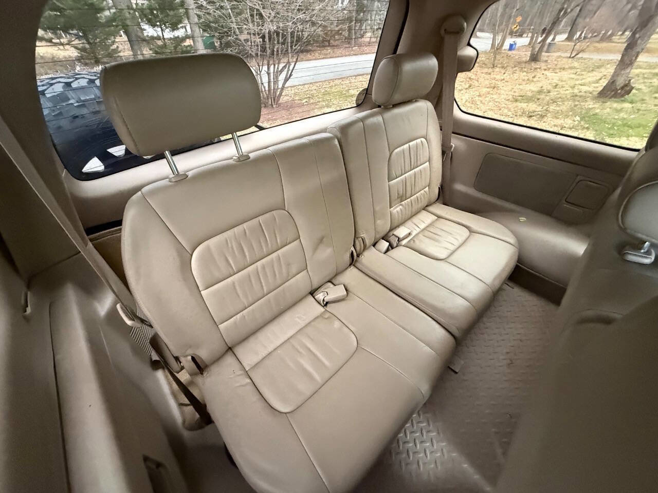 Used 2002 Lexus LX 470 Base 4WD 4dr SUV image 90