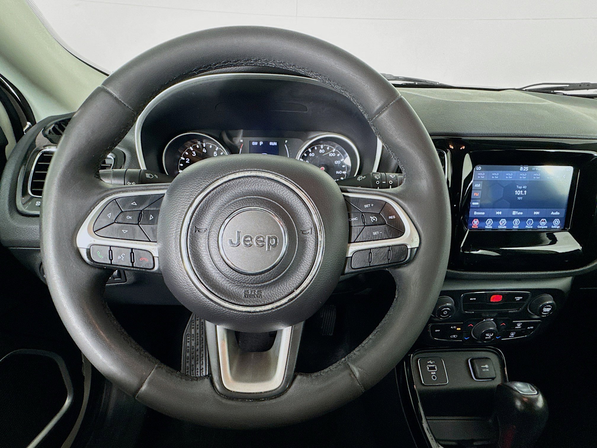 Used 2021 Jeep Compass Latitude image 11