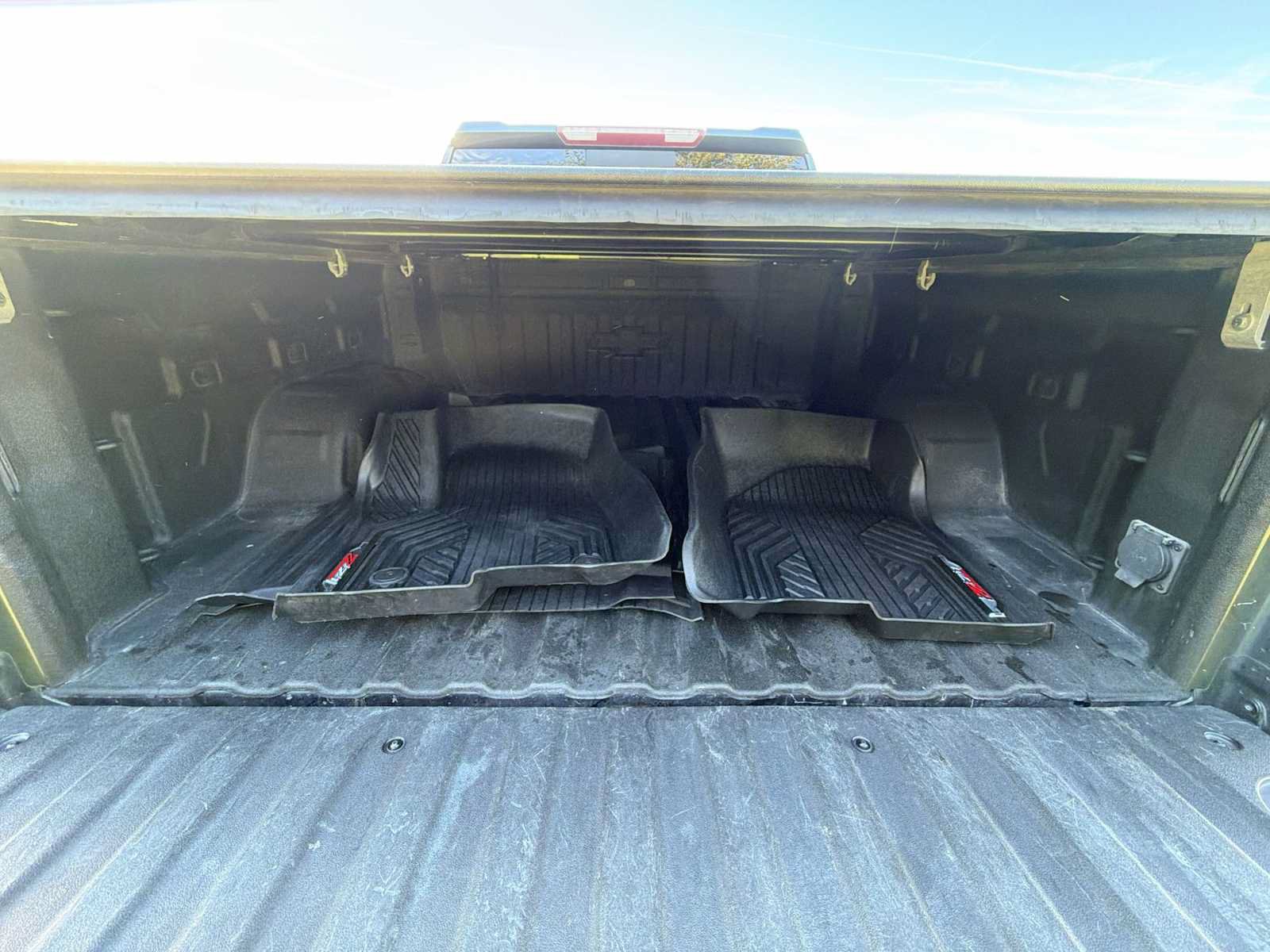 Used 2020 Chevrolet Silverado 1500 RST AWD/4WD image 28