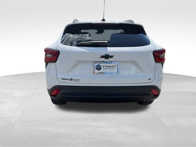 New 2026 Chevrolet Trax LT FWD image 4