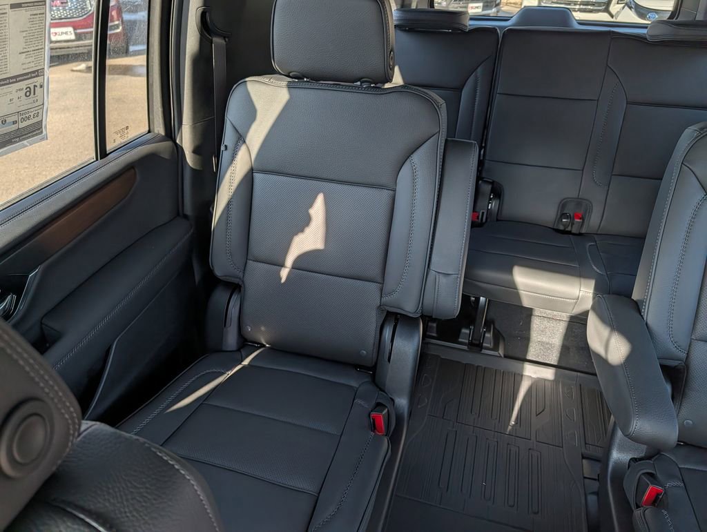 New 2026 GMC Yukon XL Denali w/ Sun & Power Step Package image 39