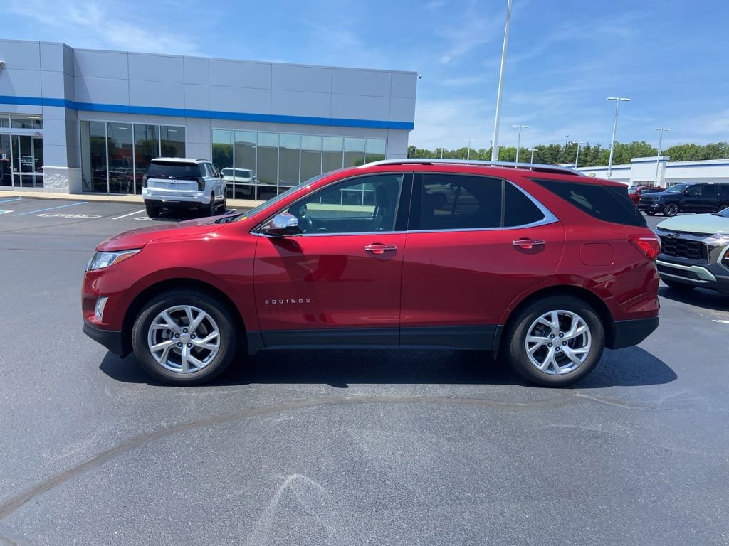 Used 2018 Chevrolet Equinox Premier AWD/4WD image 2