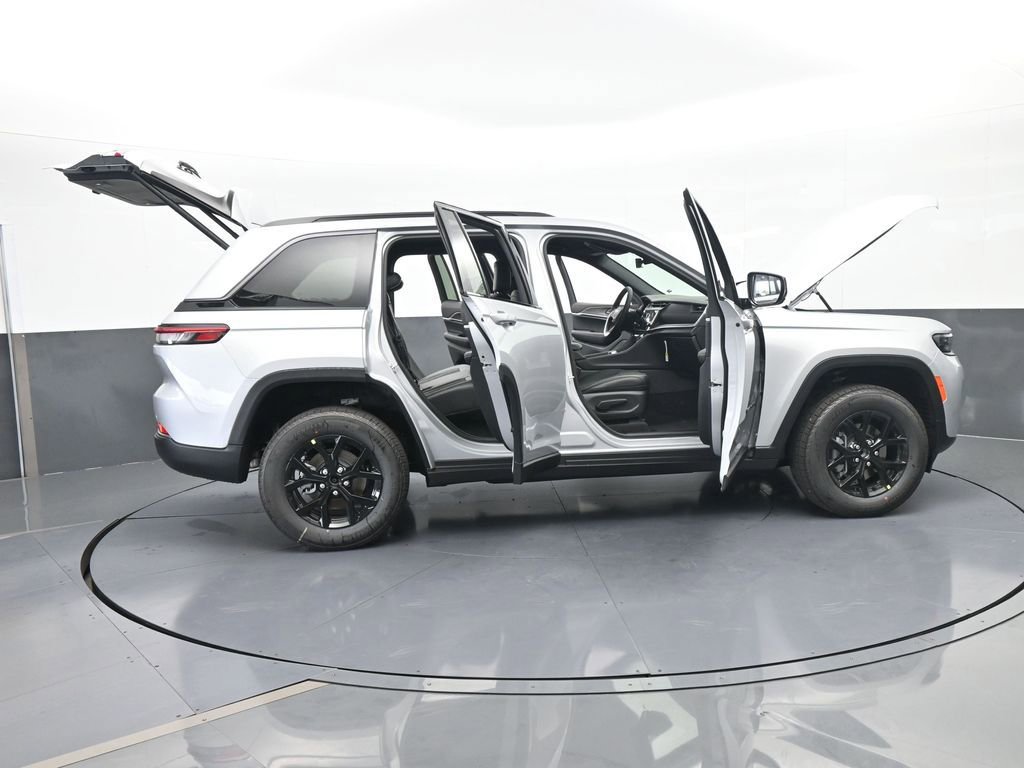 New 2026 Jeep Grand Cherokee Altitude RWD image 56