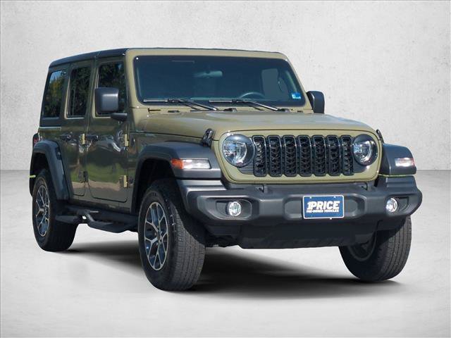 Used 2025 Jeep Wrangler Unlimited Sport AWD/4WD image 3