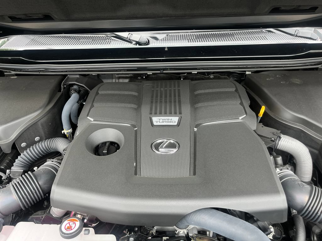 Used 2026 Lexus GX 550 w/ Accessory Package (2T) AWD/4WD image 19