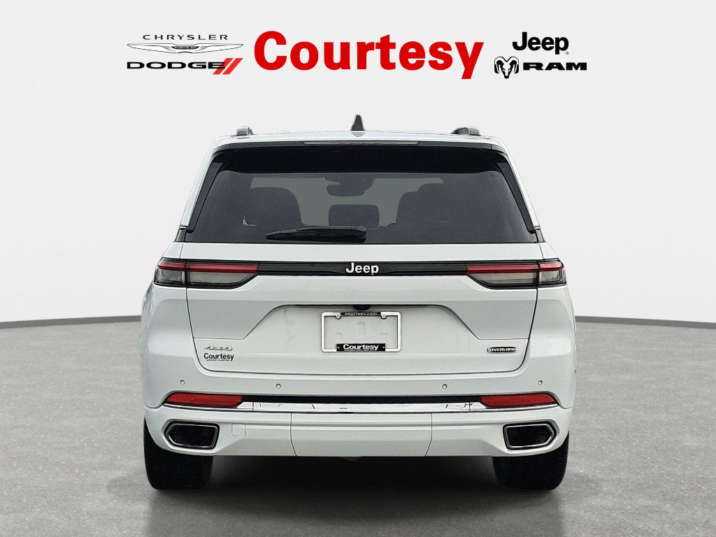 Certified 2024 Jeep Grand Cherokee Overland w/ Trailer Tow Package AWD/4WD image 5