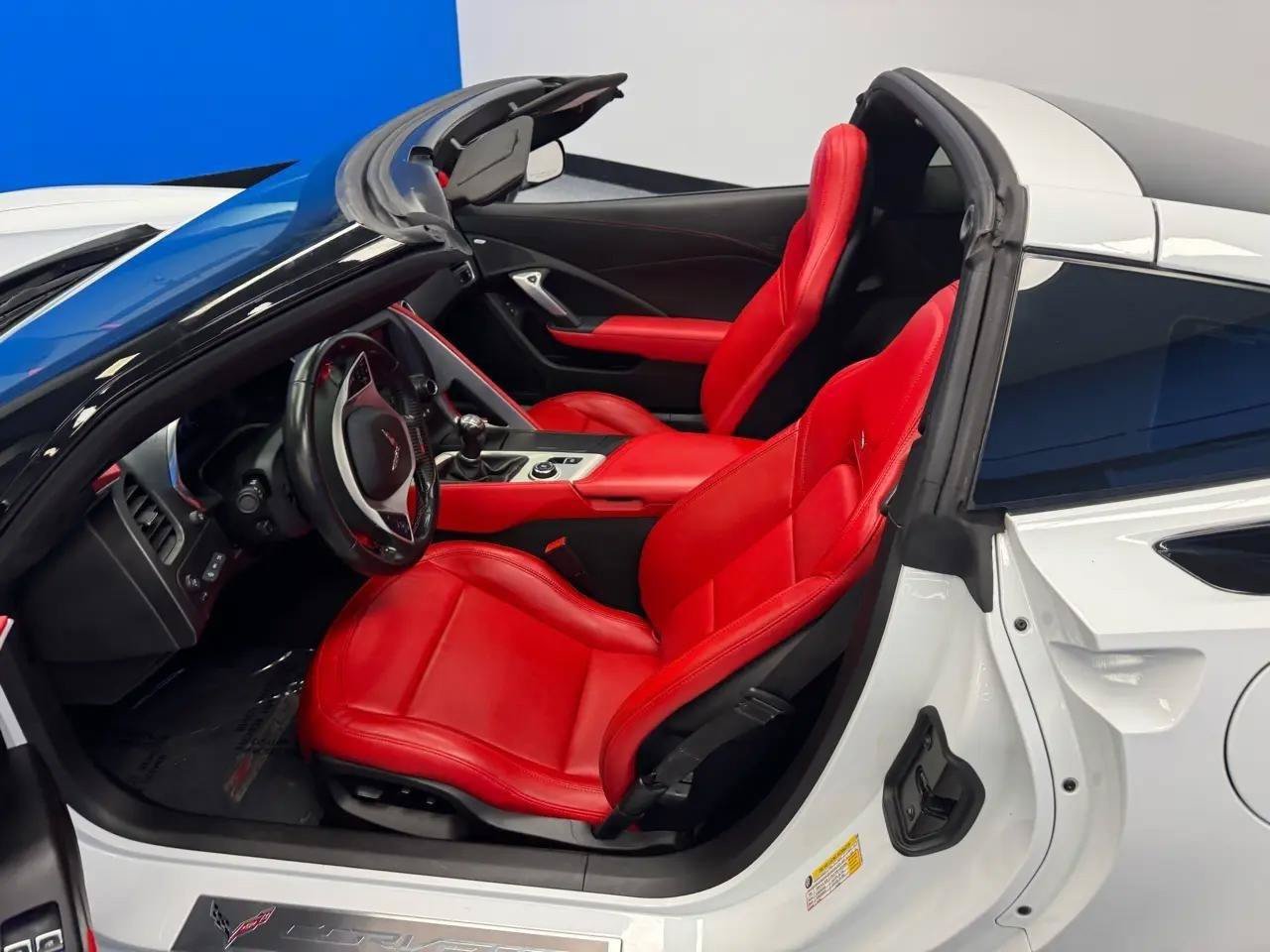 Used 2019 Chevrolet Corvette Z06 RWD image 14