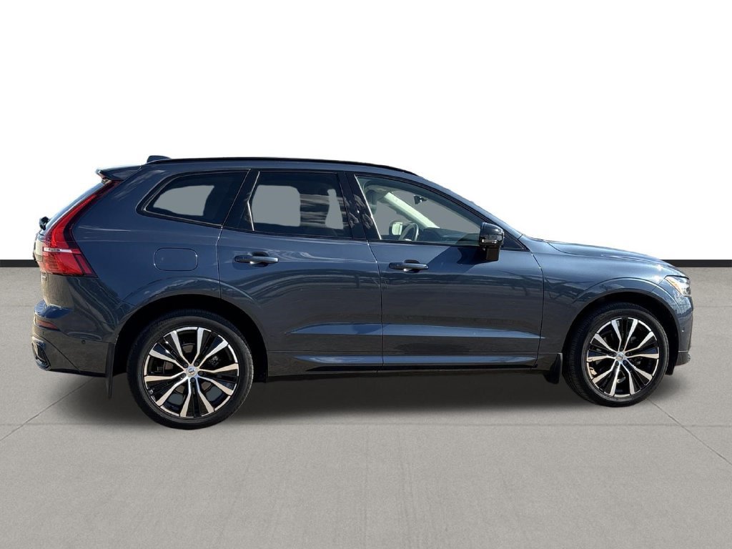 Used 2024 Volvo XC60 B5 Plus w/ Protection Package Premier AWD/4WD image 6