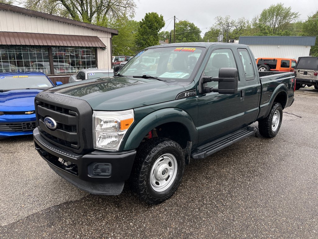 Used 2011 Ford F250 XL AWD/4WD image 2