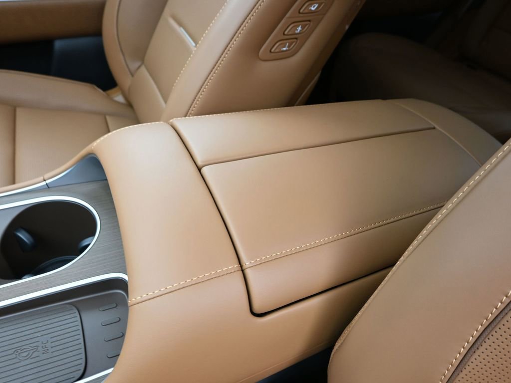 Used 2026 Hyundai Palisade Calligraphy image 13