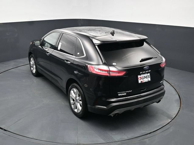 Used 2022 Ford Edge Titanium w/ Equipment Group 301A AWD/4WD image 35