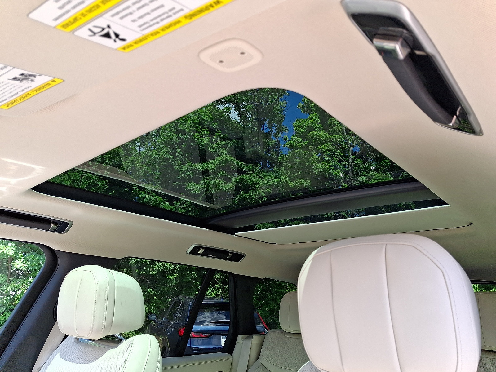 Used 2023 Land Rover Range Rover SE AWD/4WD image 13