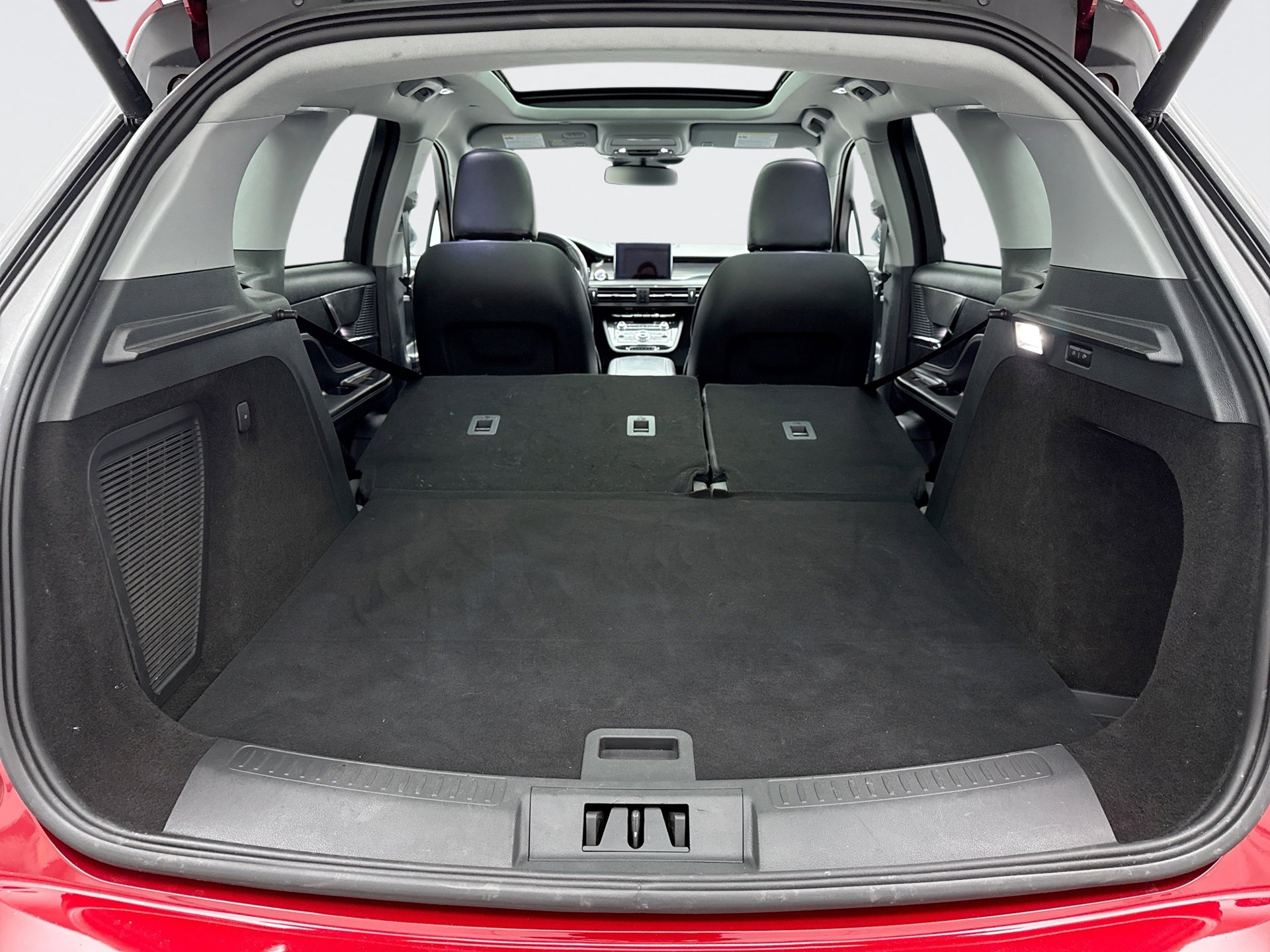 Used 2021 Lincoln Corsair AWD w/ Premium Package image 23