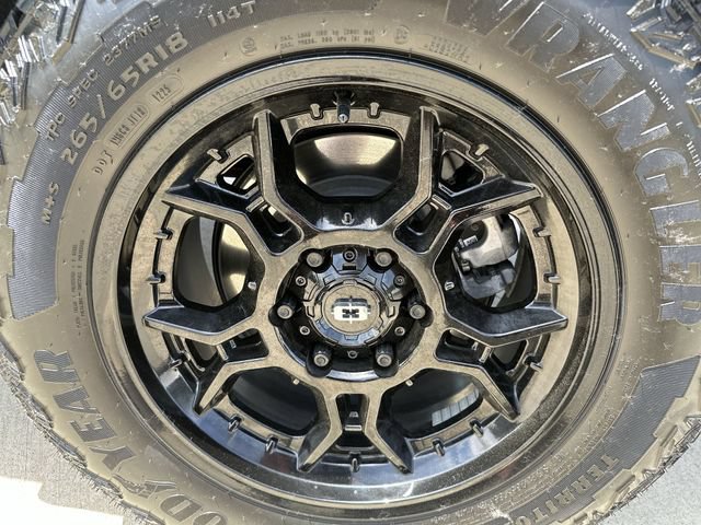 Certified 2025 Chevrolet Colorado Z71 w/ Z71 Convenience Package 2 AWD/4WD image 34