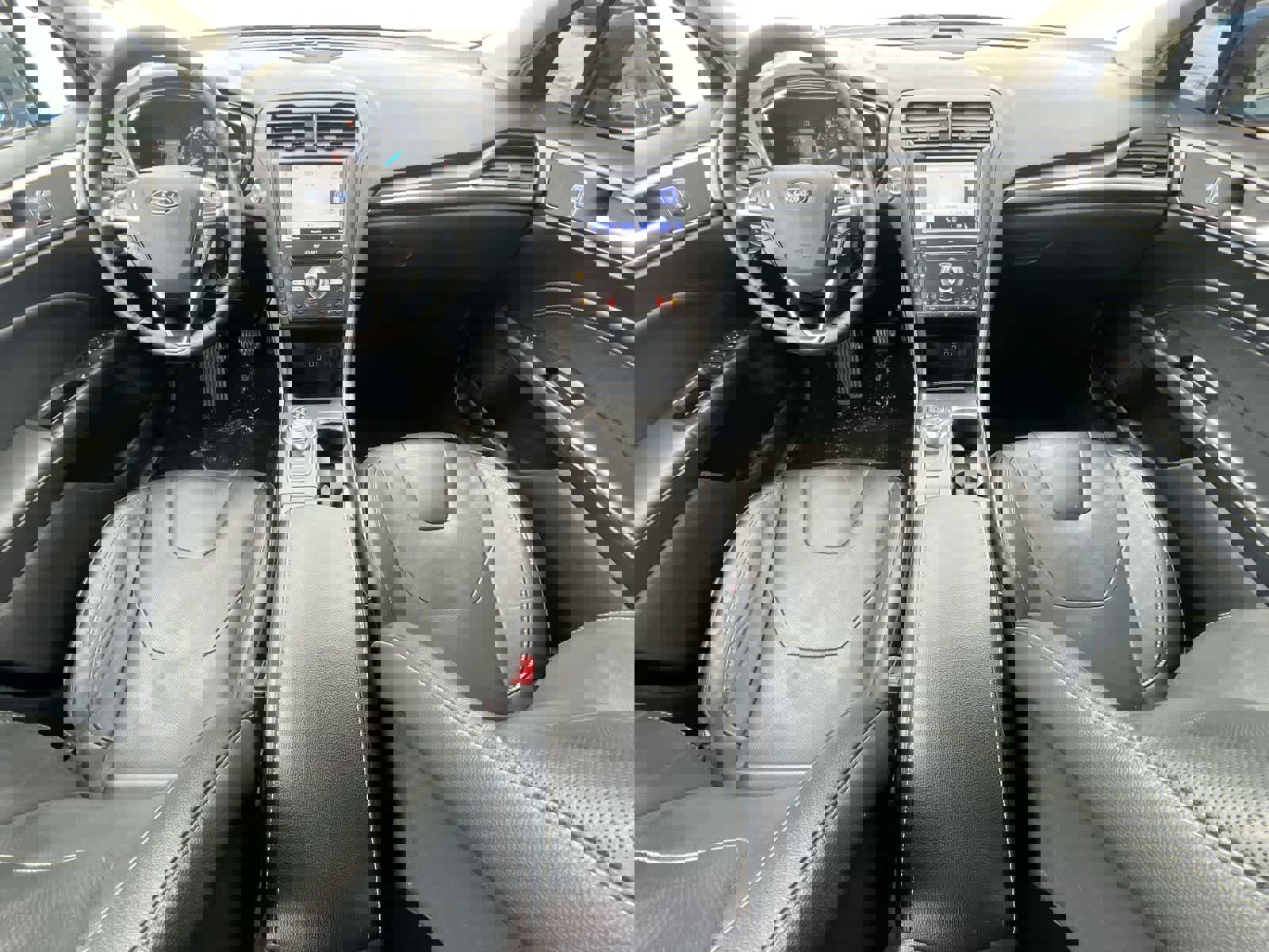 Used 2019 Ford Fusion Energi Titanium image 15