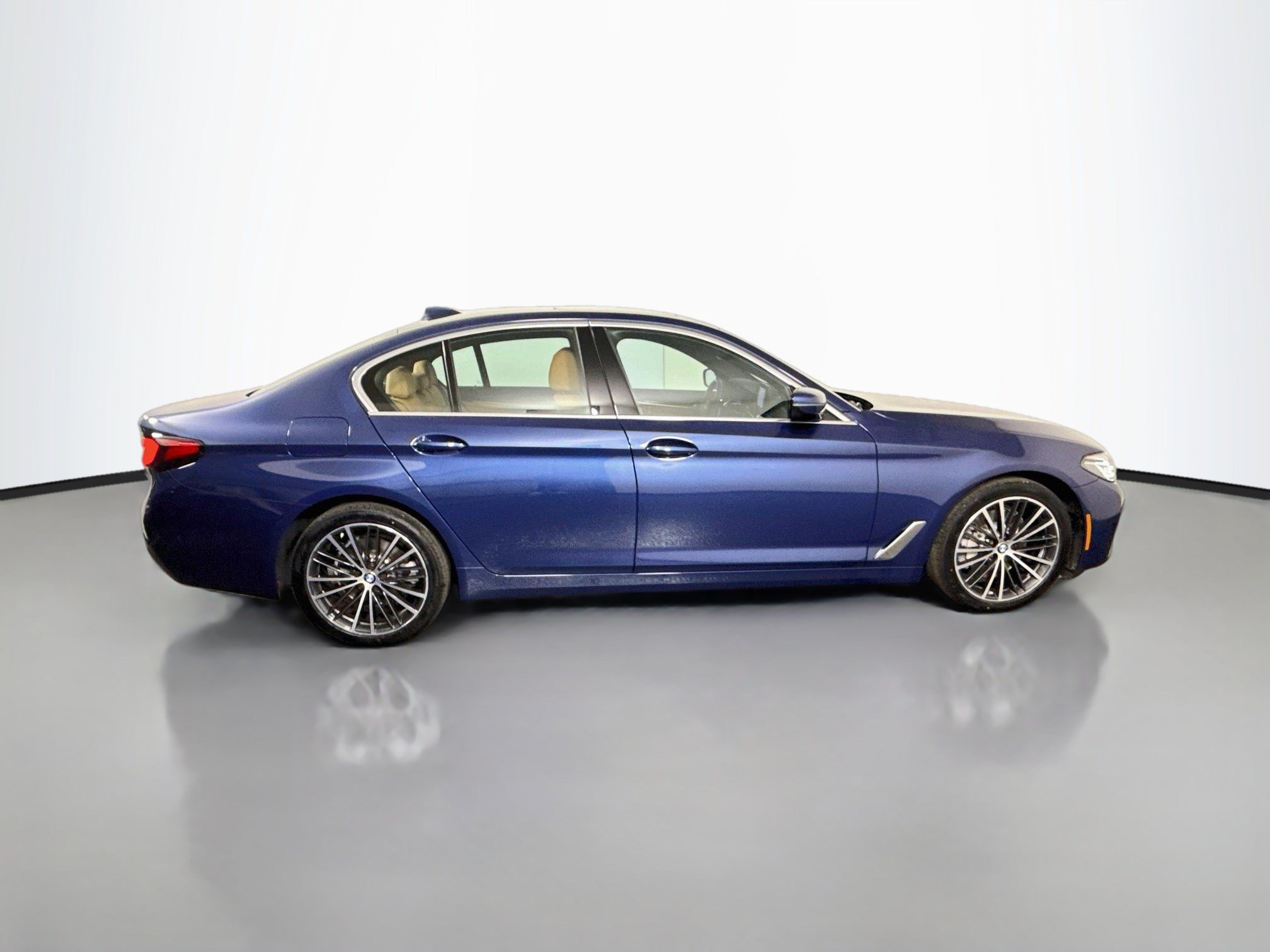 Used 2023 BMW 530i w/ Premium Package RWD image 11