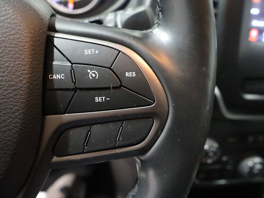 Used 2021 Jeep Cherokee Latitude Lux image 33