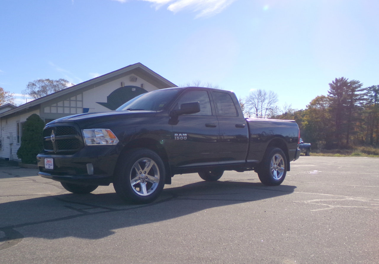 Used 2018 RAM 1500 Express w/ Express Value Package image 28