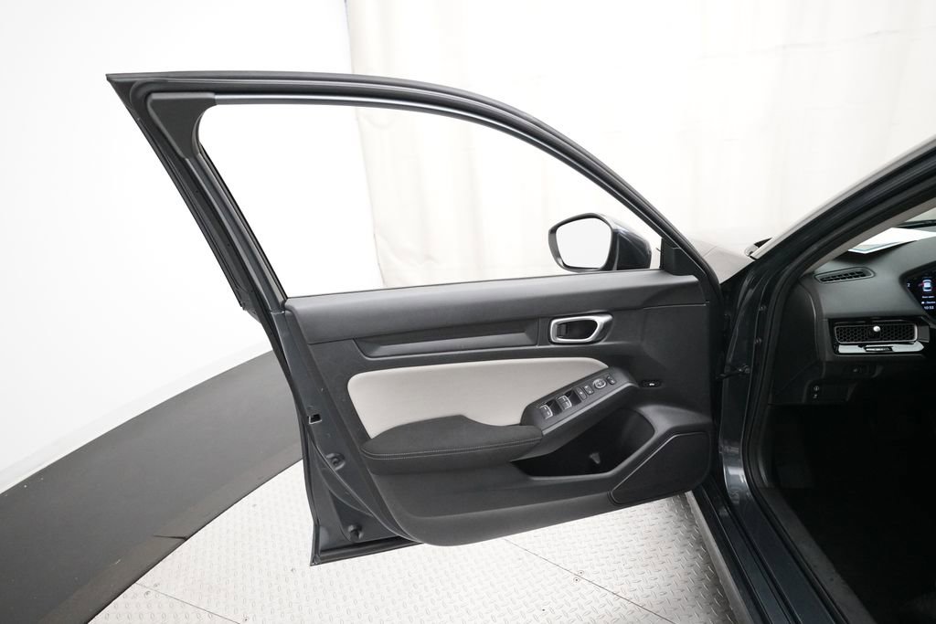 Used 2023 Honda Civic LX image 27
