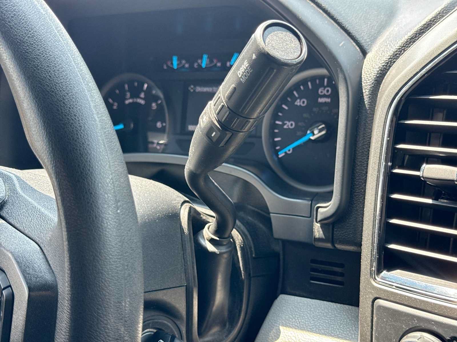 Used 2020 Ford F250 XLT w/ XLT Premium Package AWD/4WD image 31