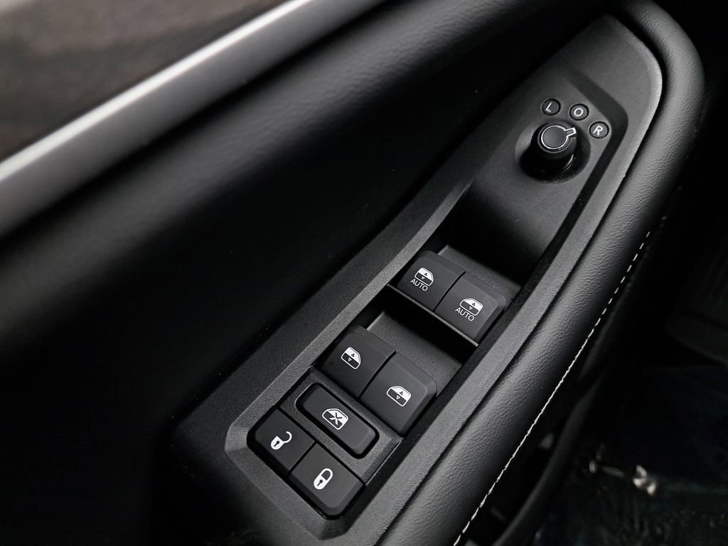 New 2025 Jeep Grand Cherokee Limited w/ MOPAR Finishing Package image 24