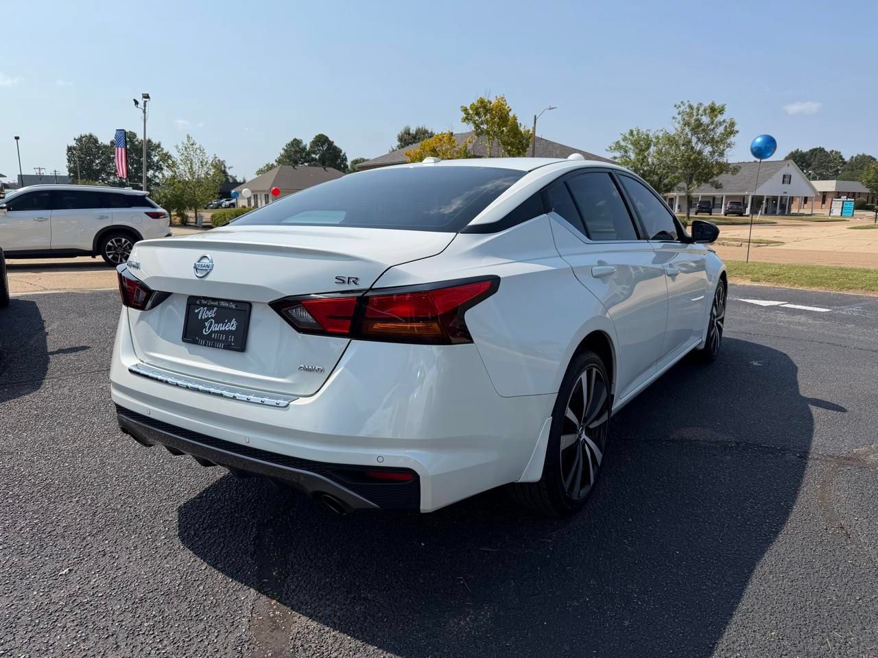 Used 2022 Nissan Altima 2.5 SR AWD/4WD image 5