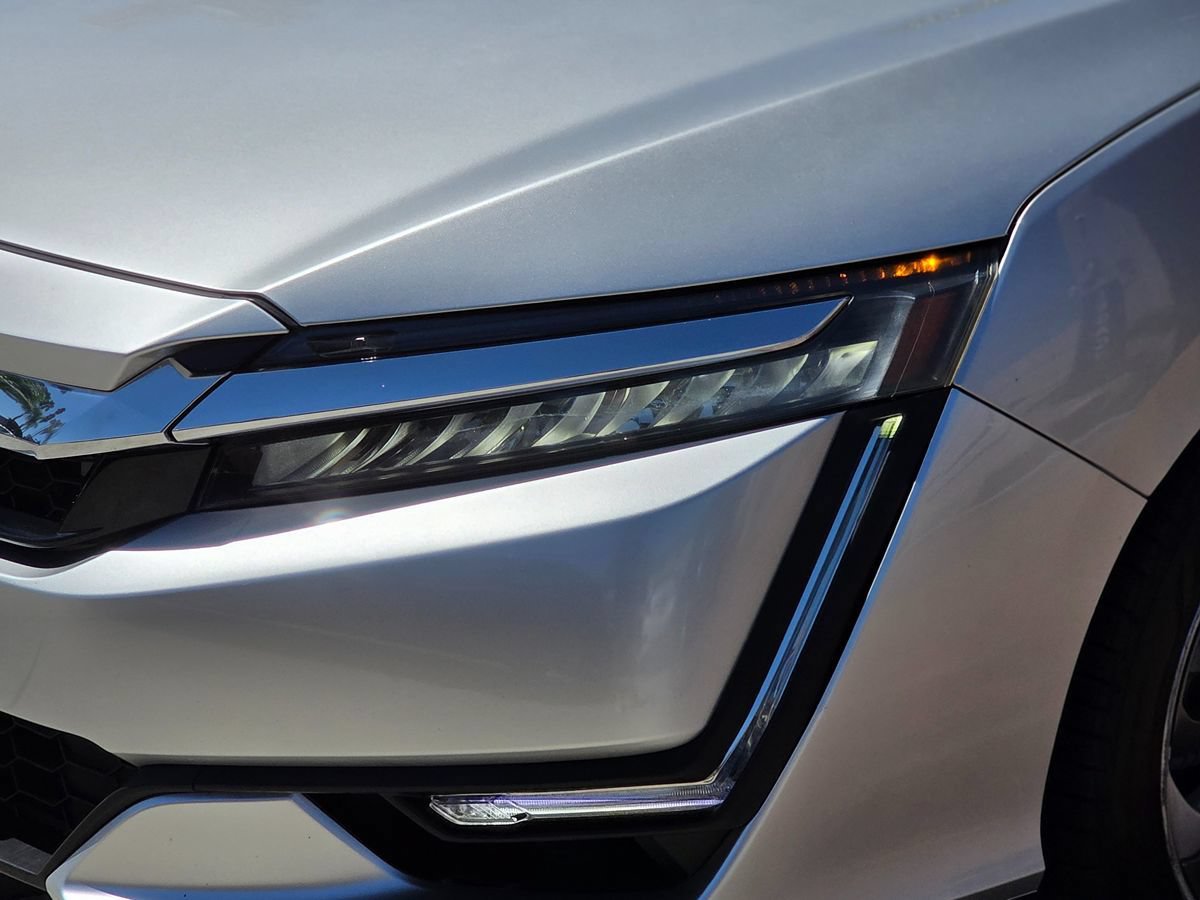 Used 2018 Honda Clarity Touring image 6