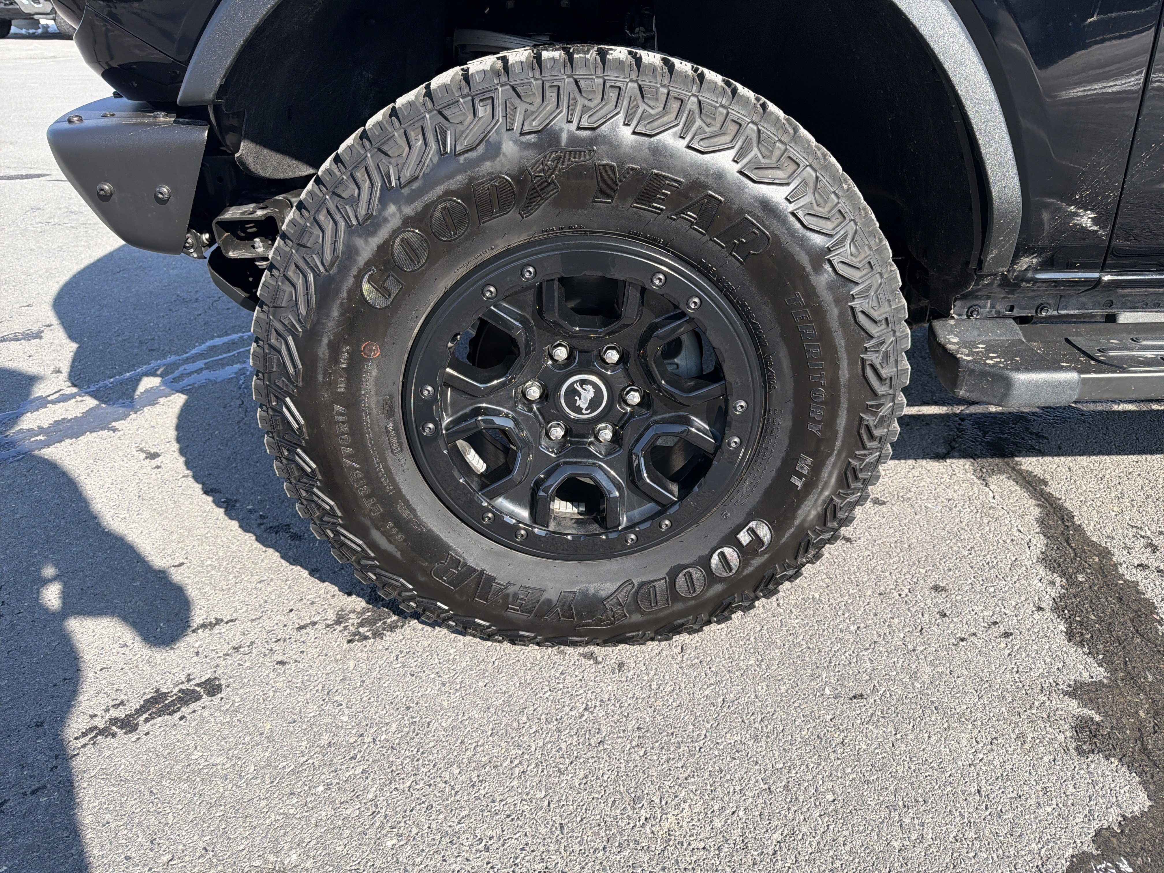 Used 2023 Ford Bronco Wildtrak image 11