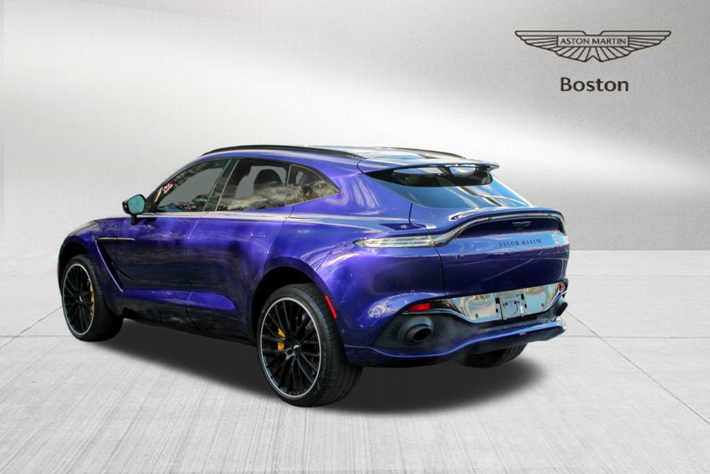 Used 2023 Aston Martin DBX image 4