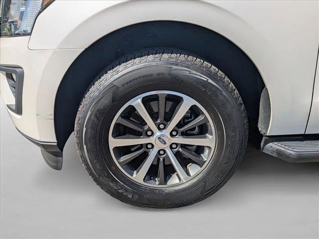 Used 2018 Ford Expedition Max XLT w/ Equipment Group 201A image 23