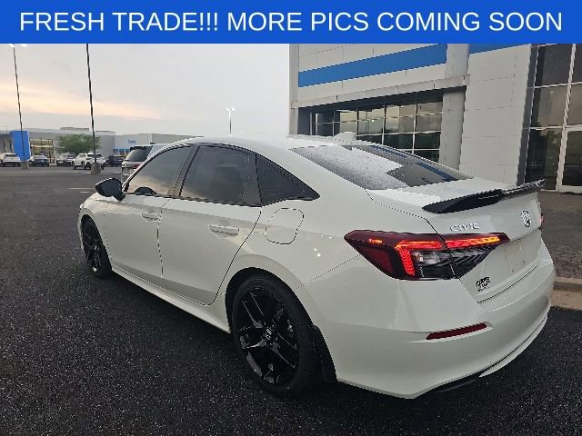 Used 2023 Honda Civic Sport image 3