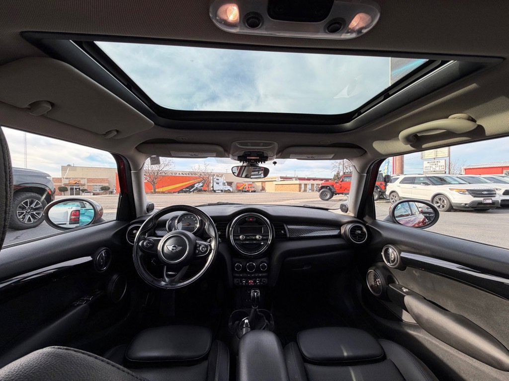 Used 2015 MINI Cooper S image 11