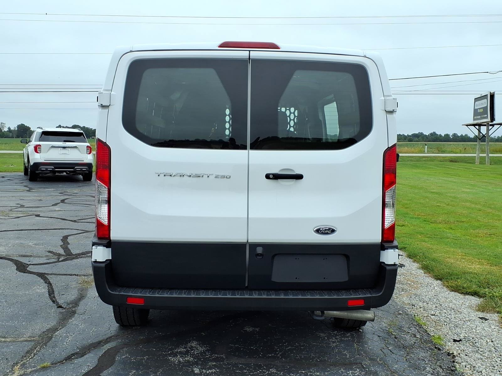 Used 2025 Ford Transit 250 Low Roof w/ Exterior Upgrade Package RWD image 4