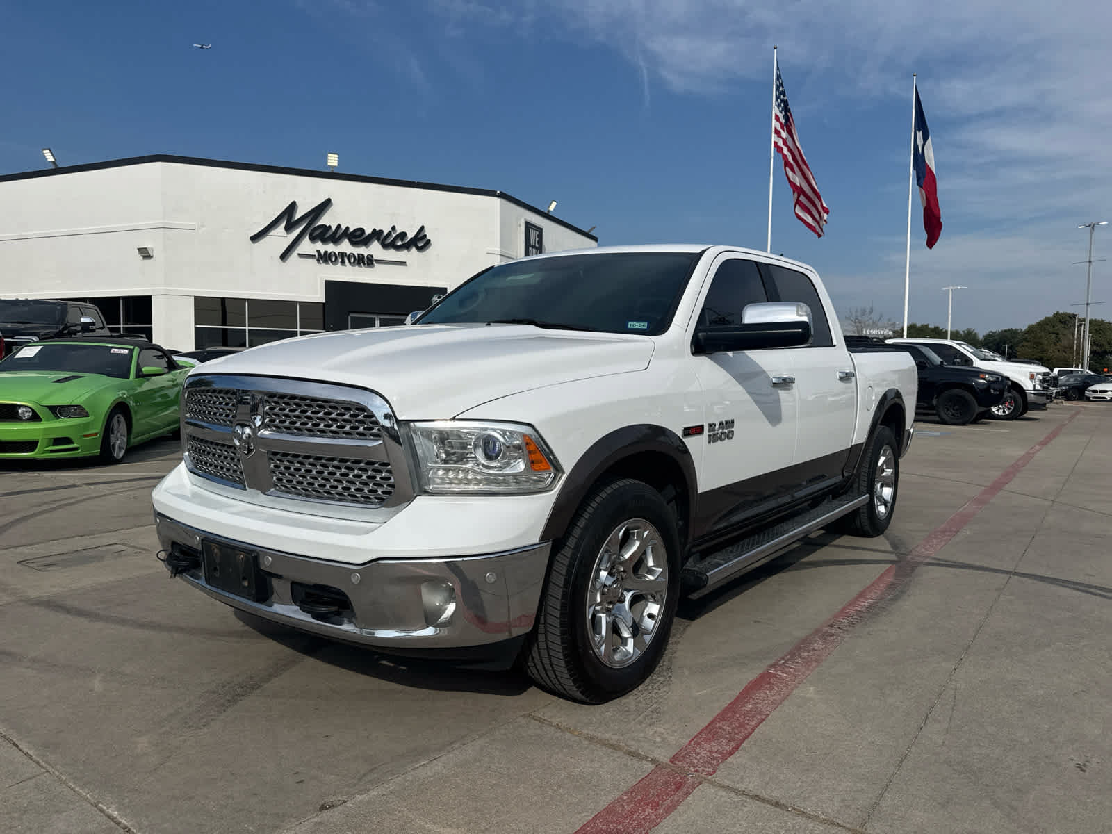 Used 2018 RAM 1500 Laramie w/ Convenience Group AWD/4WD image 1