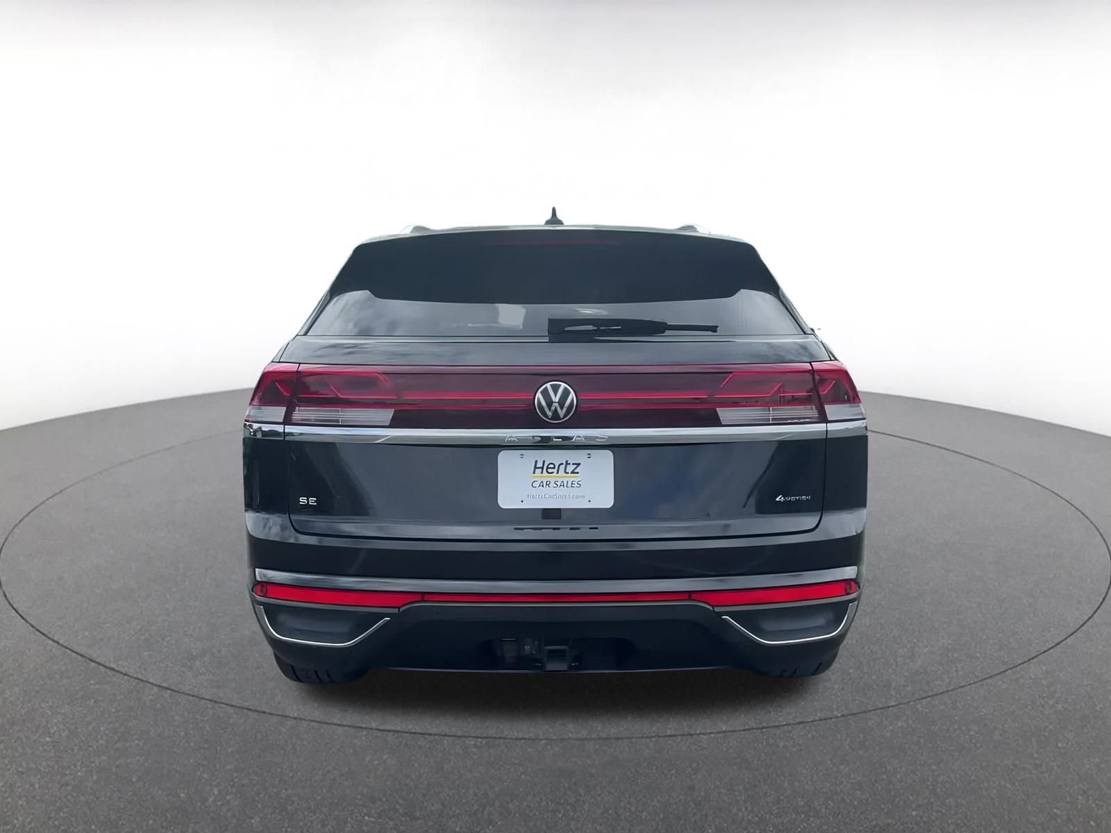 Used 2024 Volkswagen Atlas Cross Sport SE image 12