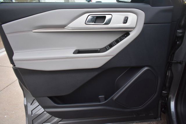 New 2026 Ford Explorer Active w/ Active Comfort Package image 14