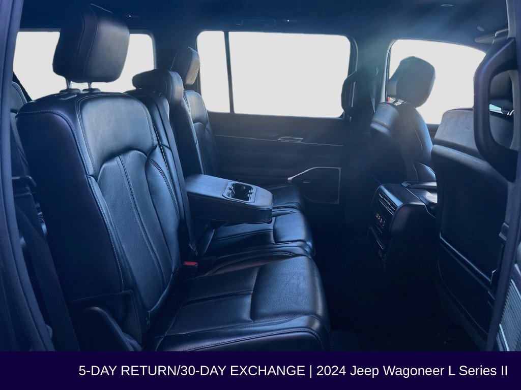 Used 2024 Jeep Wagoneer L Series II AWD/4WD image 44