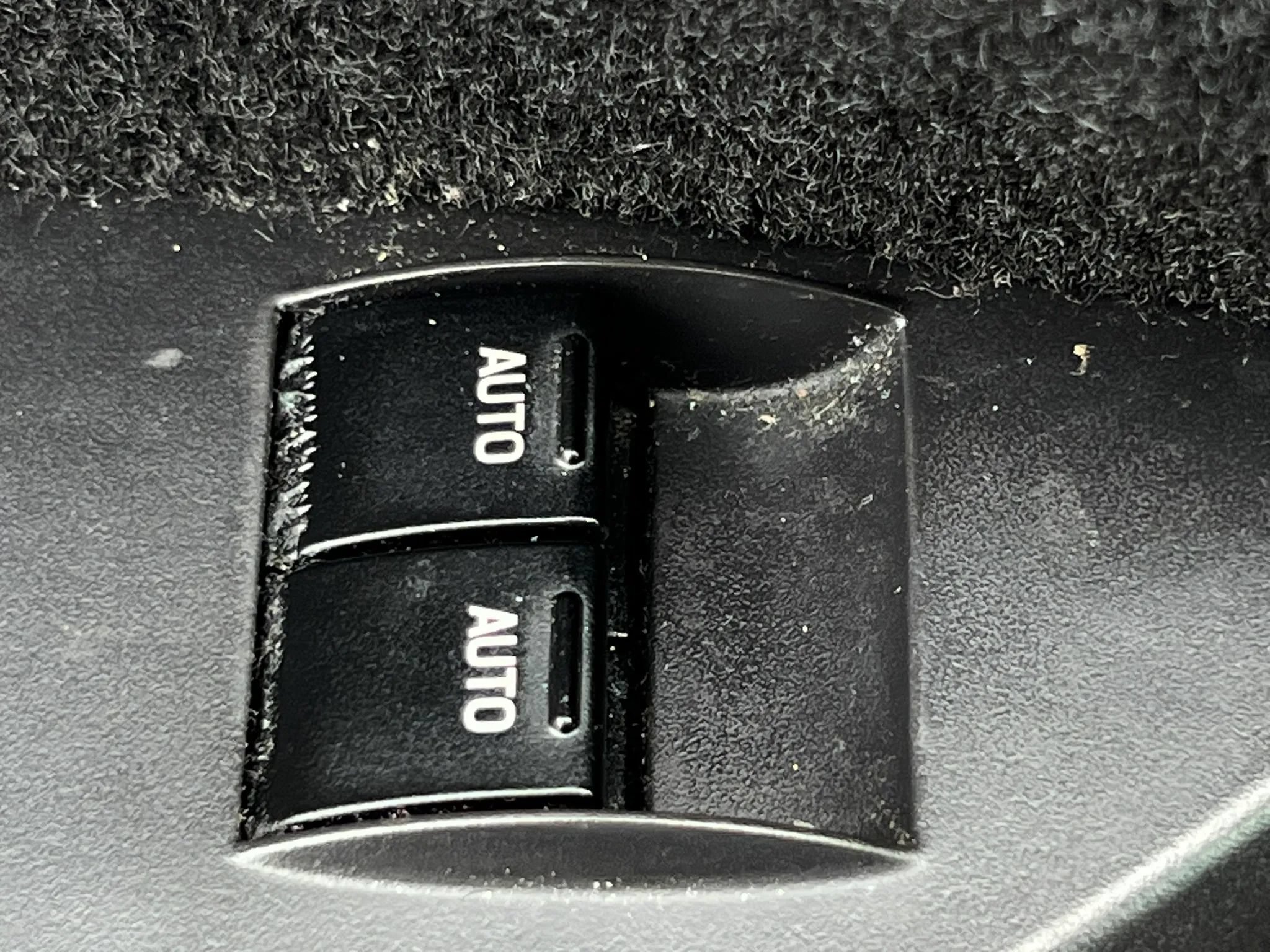 Used 2007 Ford Mustang Coupe RWD image 32