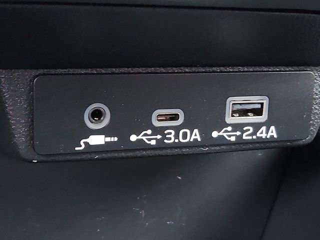 Certified 2025 Subaru Forester Premium image 18