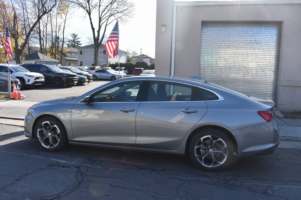Used 2024 Chevrolet Malibu LT image 9