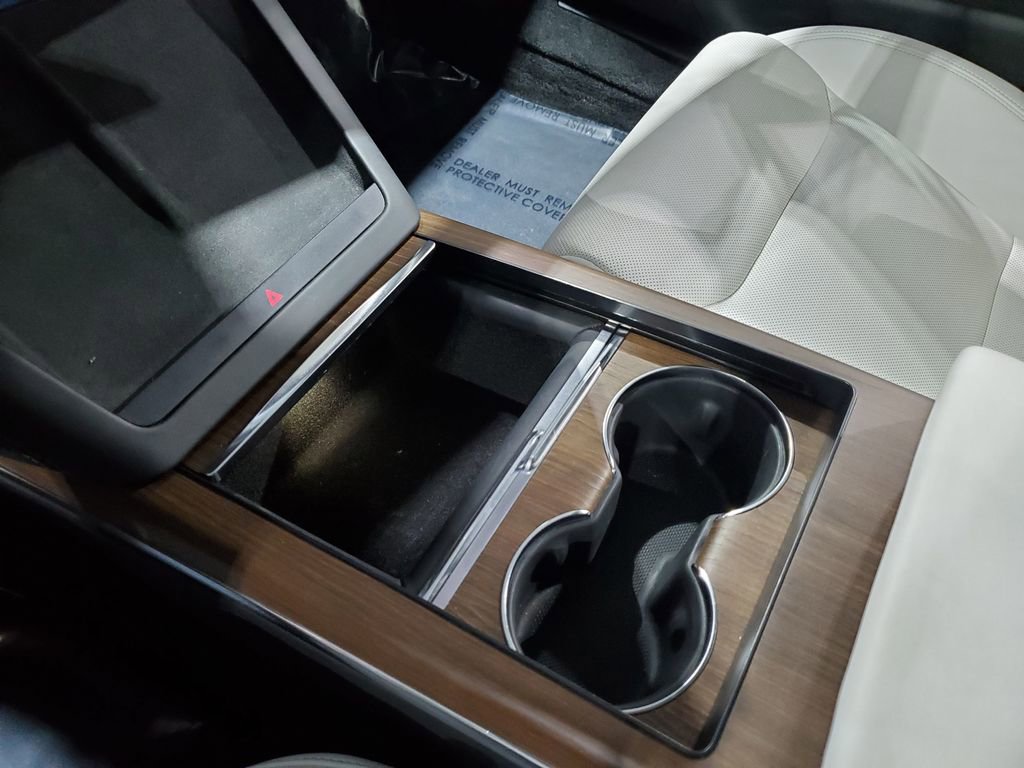 Used 2022 Tesla Model S image 40