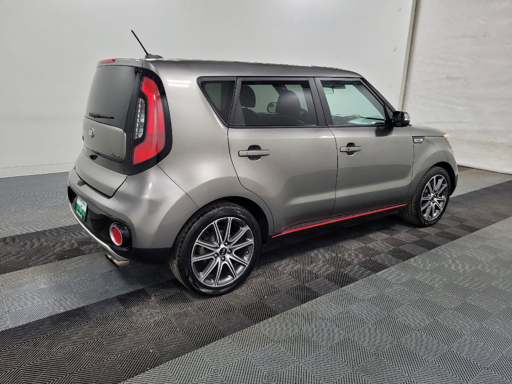 Used 2019 Kia Soul ! FWD image 10